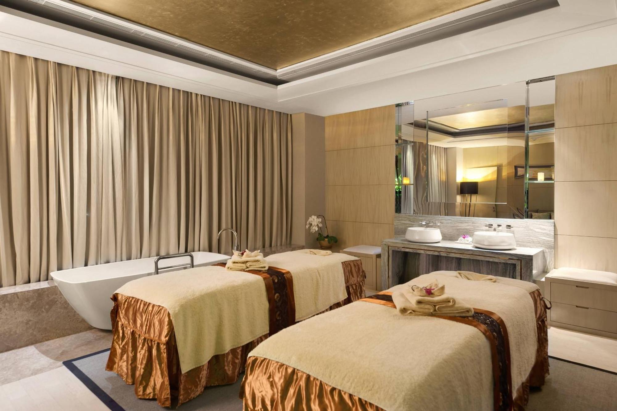 Sheraton Changchun Jingyuetan Hotel Buitenkant foto