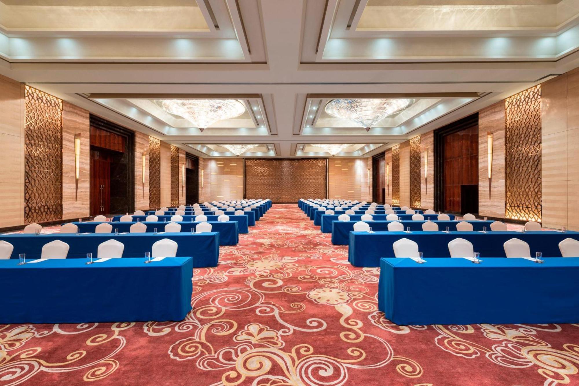 Sheraton Changchun Jingyuetan Hotel Buitenkant foto