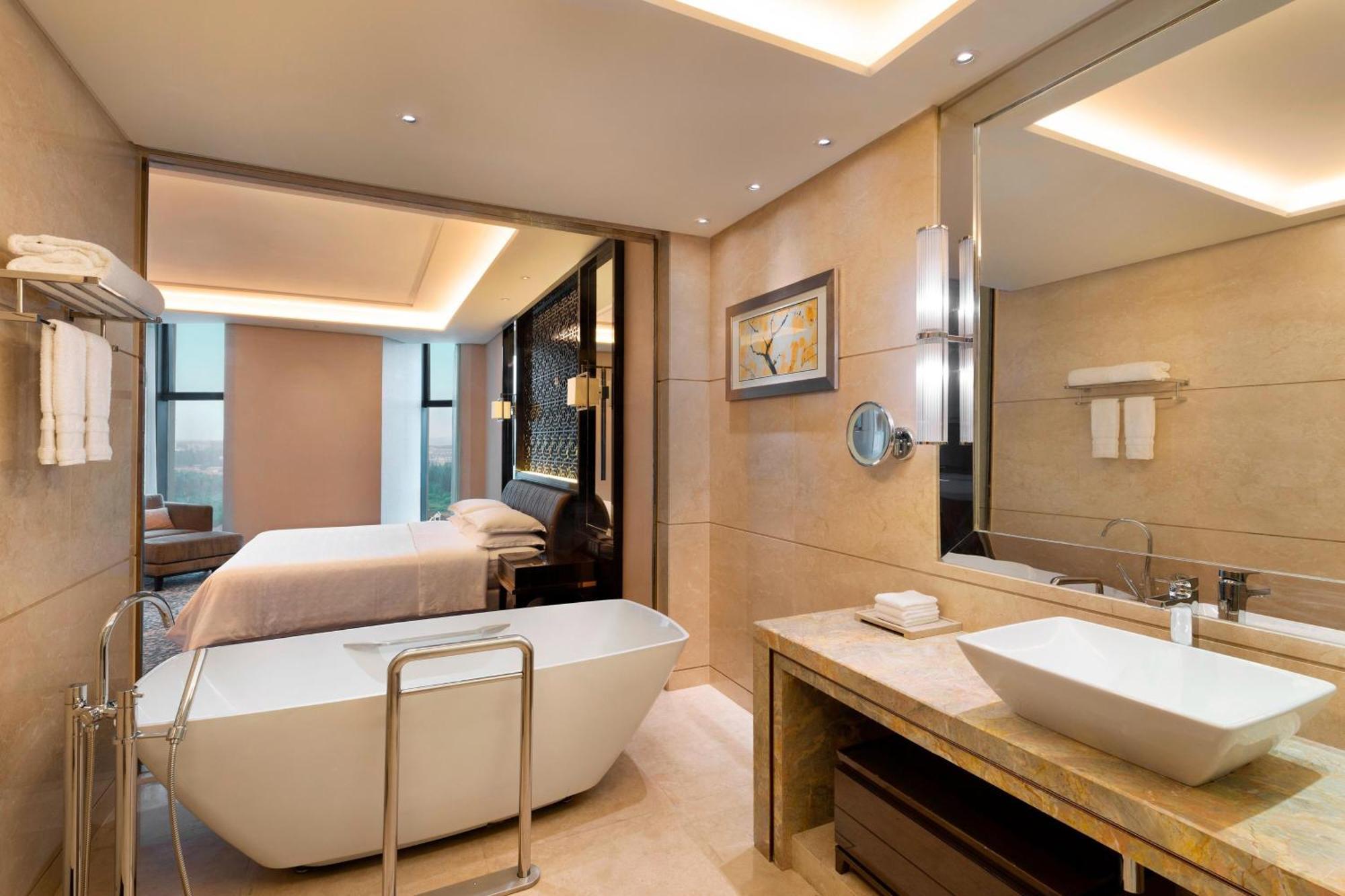 Sheraton Changchun Jingyuetan Hotel Buitenkant foto