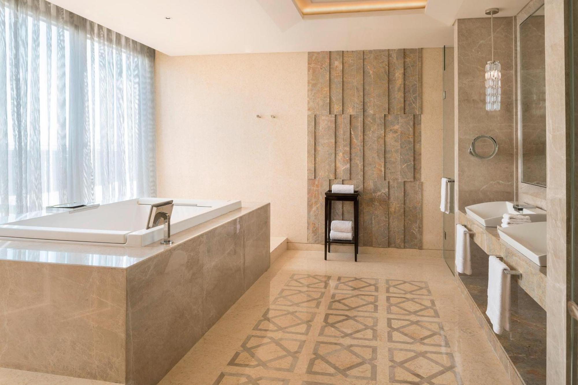 Sheraton Changchun Jingyuetan Hotel Buitenkant foto