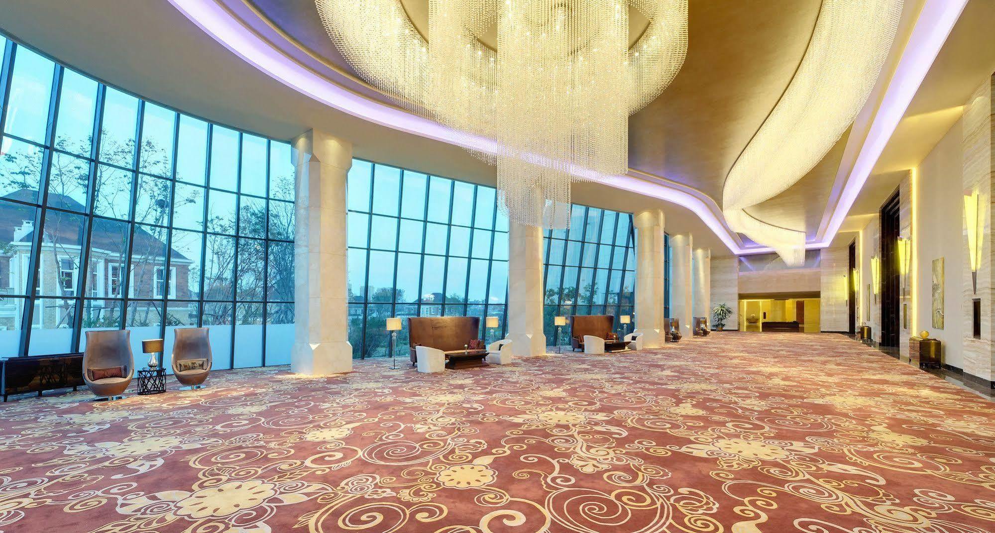 Sheraton Changchun Jingyuetan Hotel Buitenkant foto